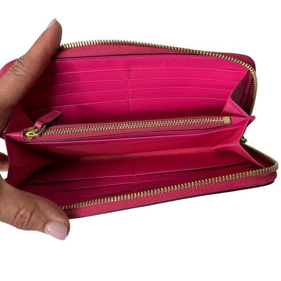 Authentic MCM Magenta Pink‎ Leather Zip Around Long Wallet - Picture 10 of 14